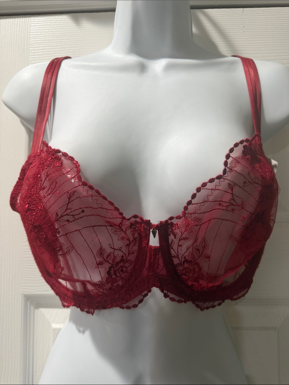 Wacoal Burgundy Red Floral Lace Underwire Bra